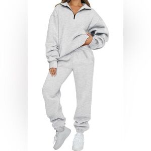 Grey Two Piece Loungewear Sweatsuit Quarter Zip Pullover and Sweatpants NEW